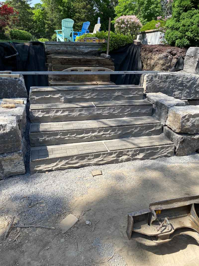 Markham Masonry - Landscaping Gallery Image 37